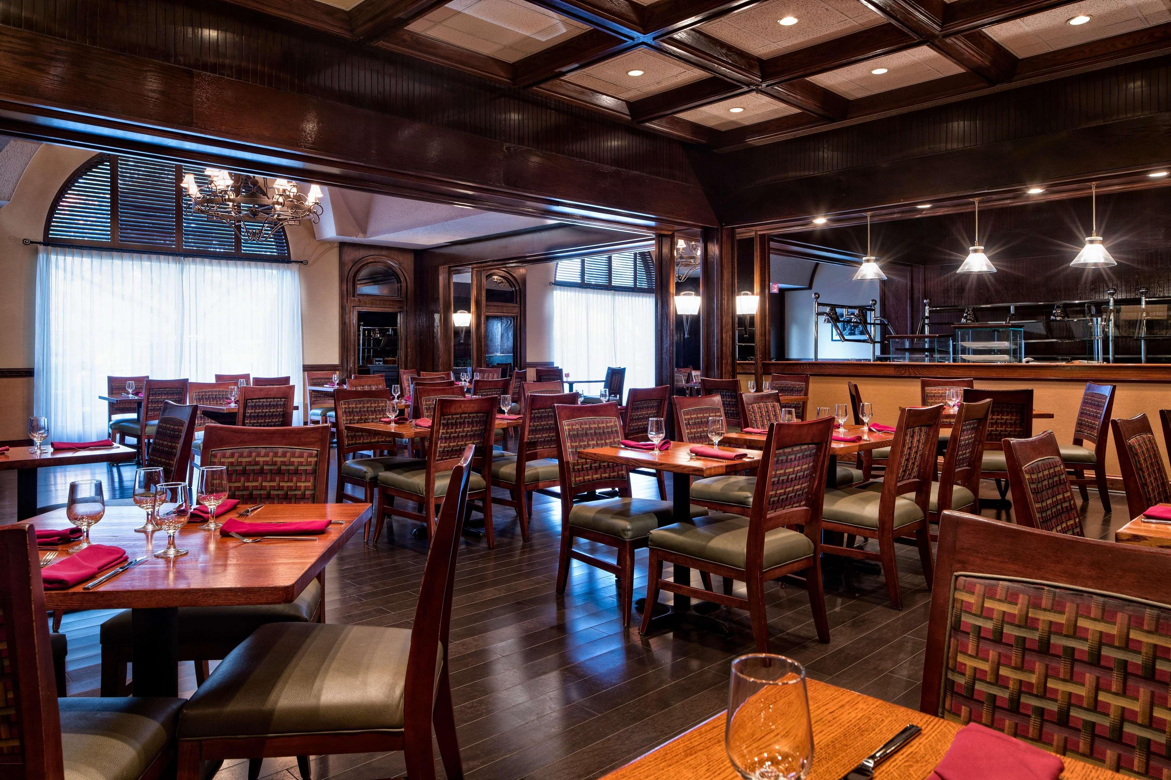 מלון Doubletree By Hilton Philadelphia Airport מראה חיצוני תמונה