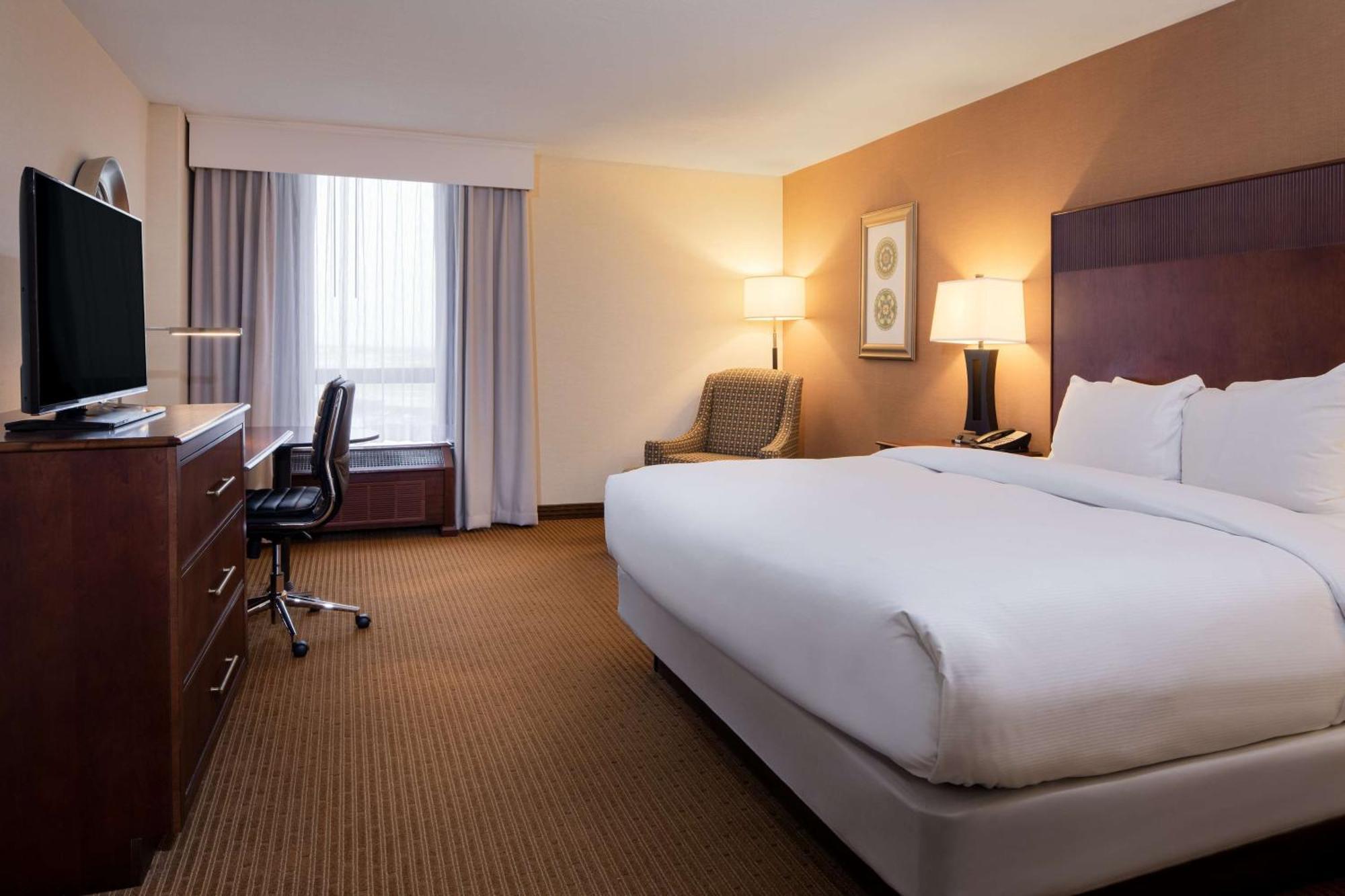 מלון Doubletree By Hilton Philadelphia Airport מראה חיצוני תמונה