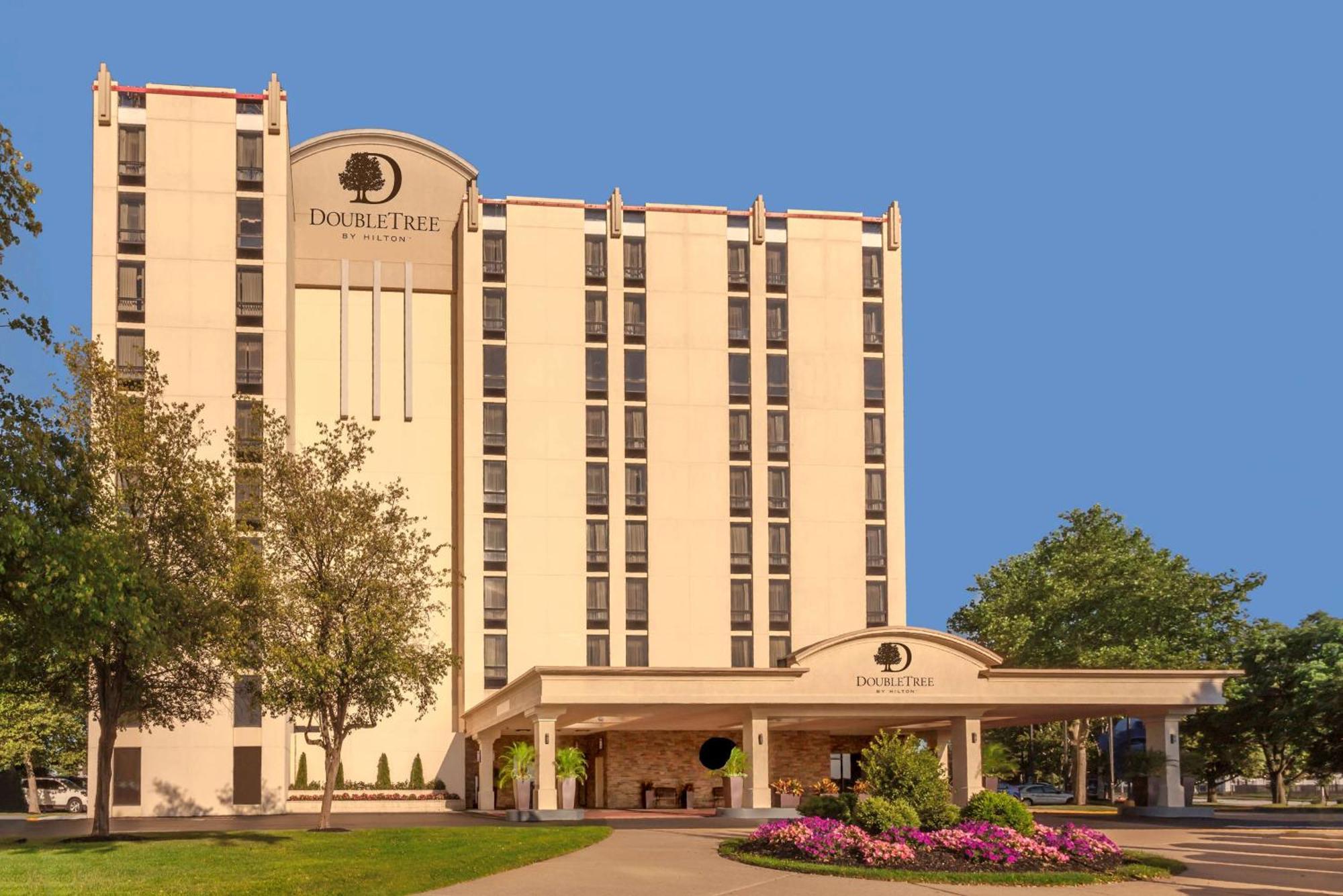 מלון Doubletree By Hilton Philadelphia Airport מראה חיצוני תמונה
